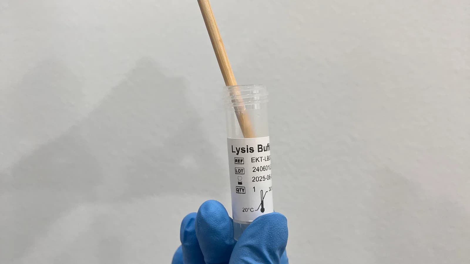 Photo: Sample extraction process